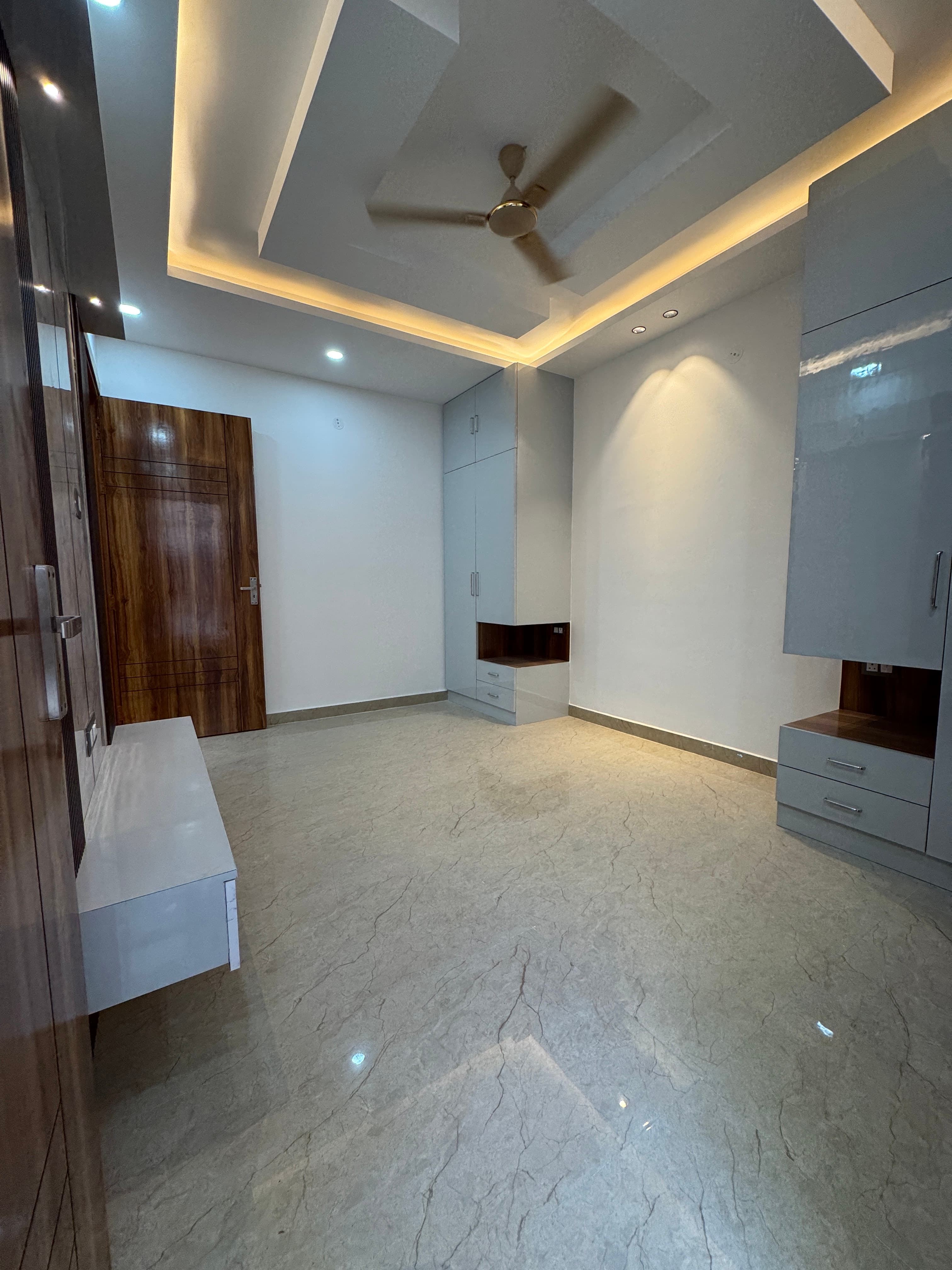 Ready to Move 3BHK Semi Furnished Flat in Dwarka Delhi | 100m from Metro thumbnail 3