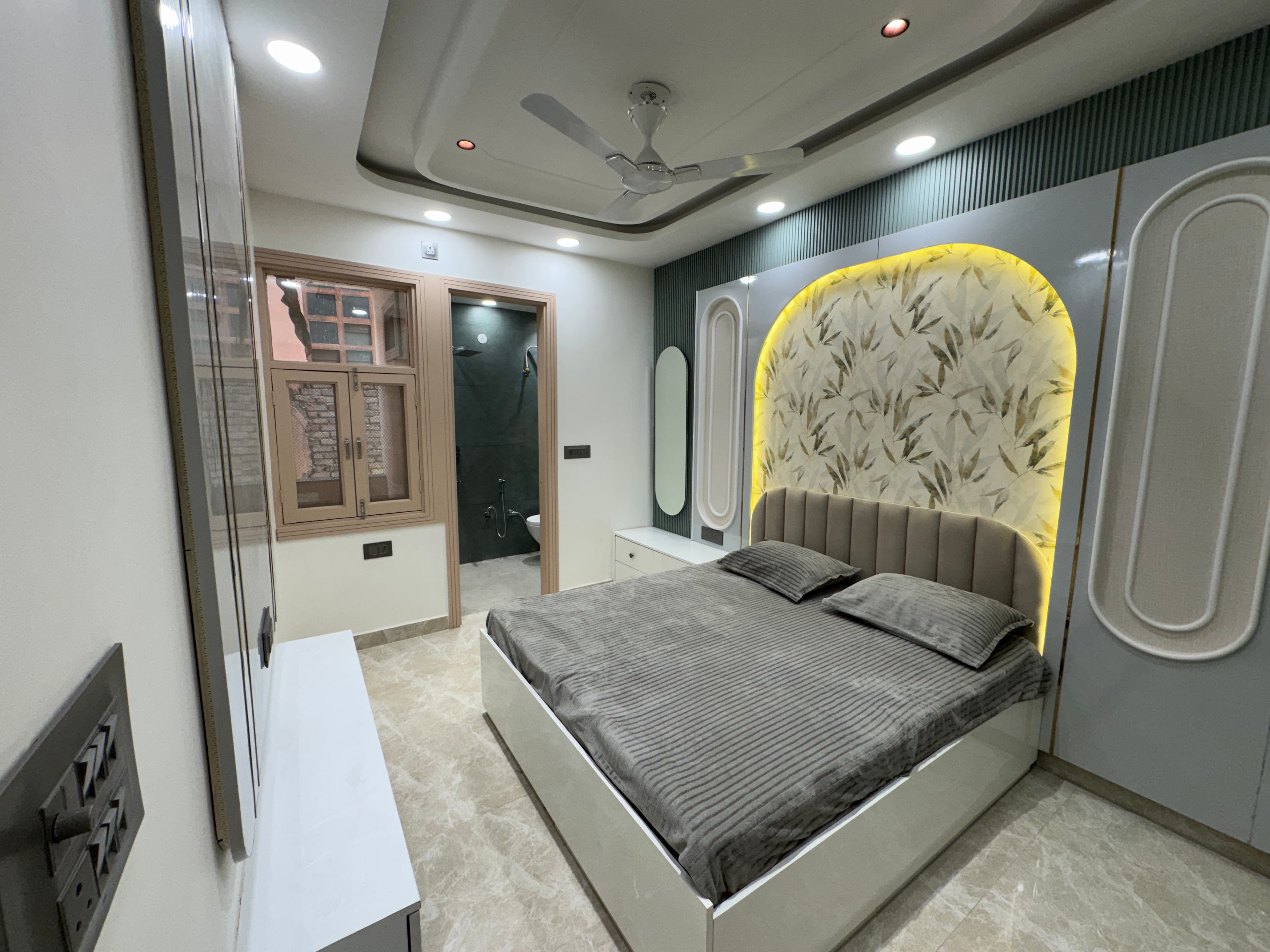 New 3BHK Flat for Sale in Dwarka Mor | Ready to Move Near Metro thumbnail 6