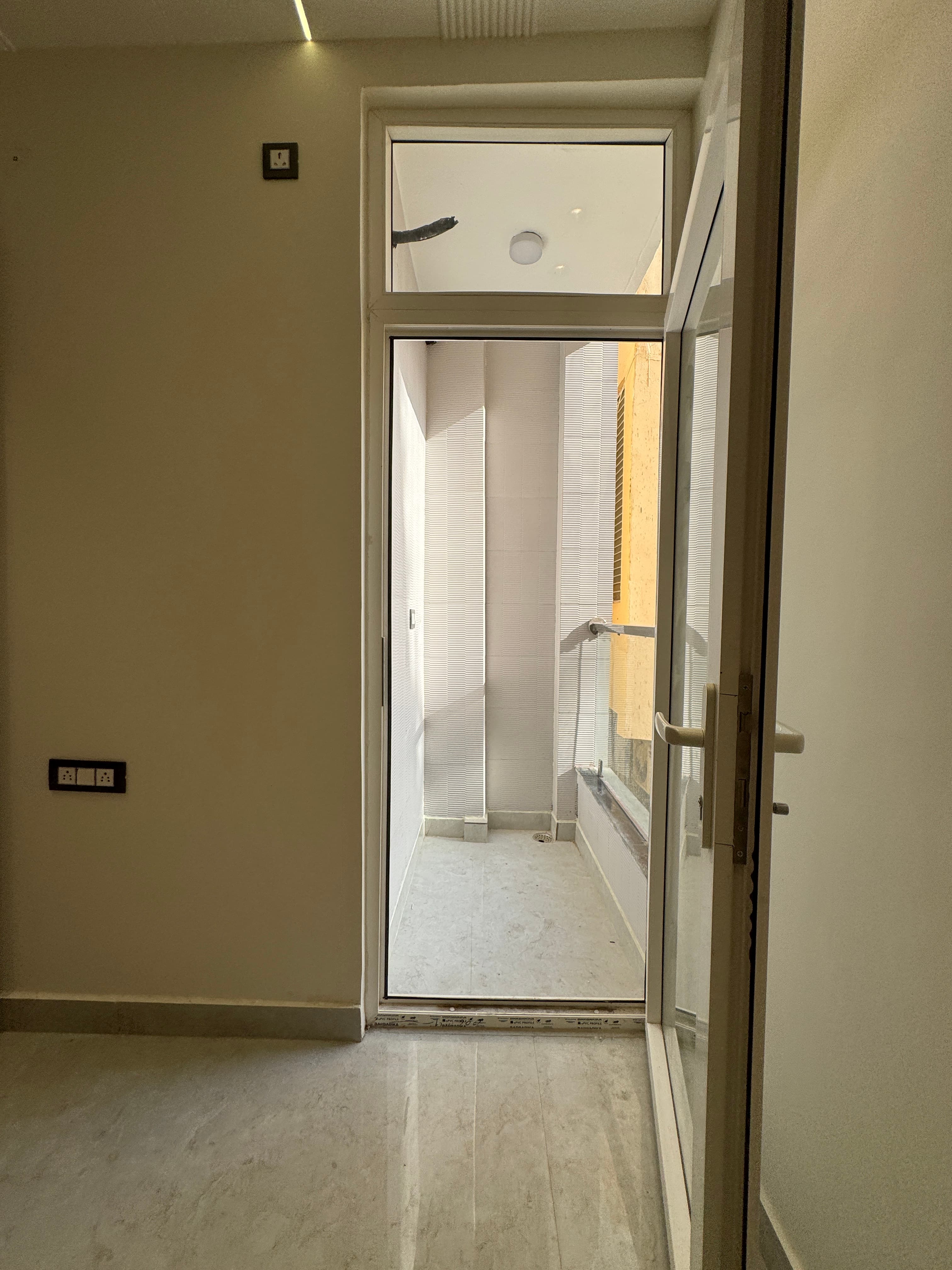 1BHK Flat for Sale in Dwarka Mor | Affordable & Ready to Move thumbnail 7