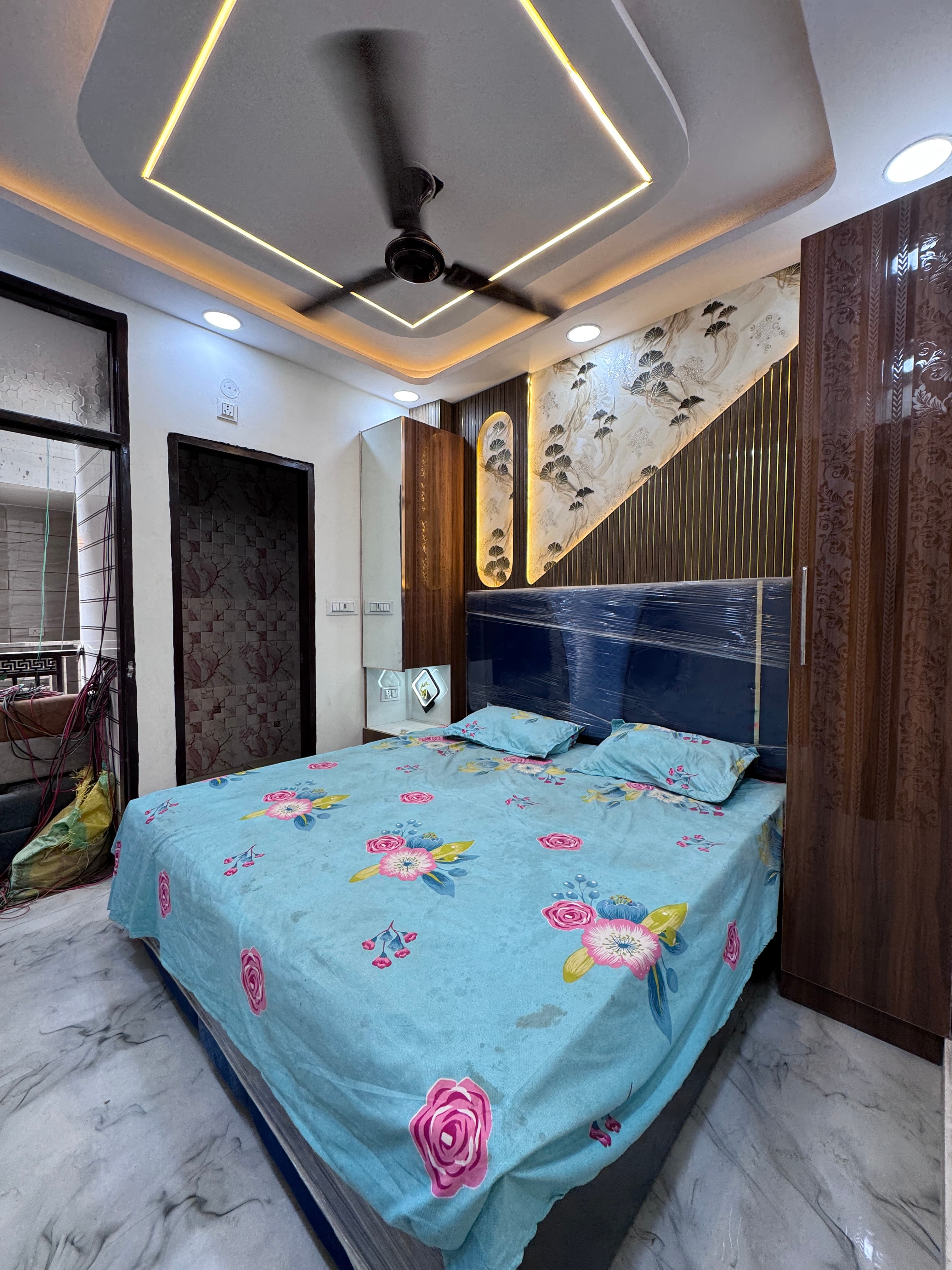 2BHK 55 Gaj Flat for Sale in Uttam Nagar West thumbnail 4