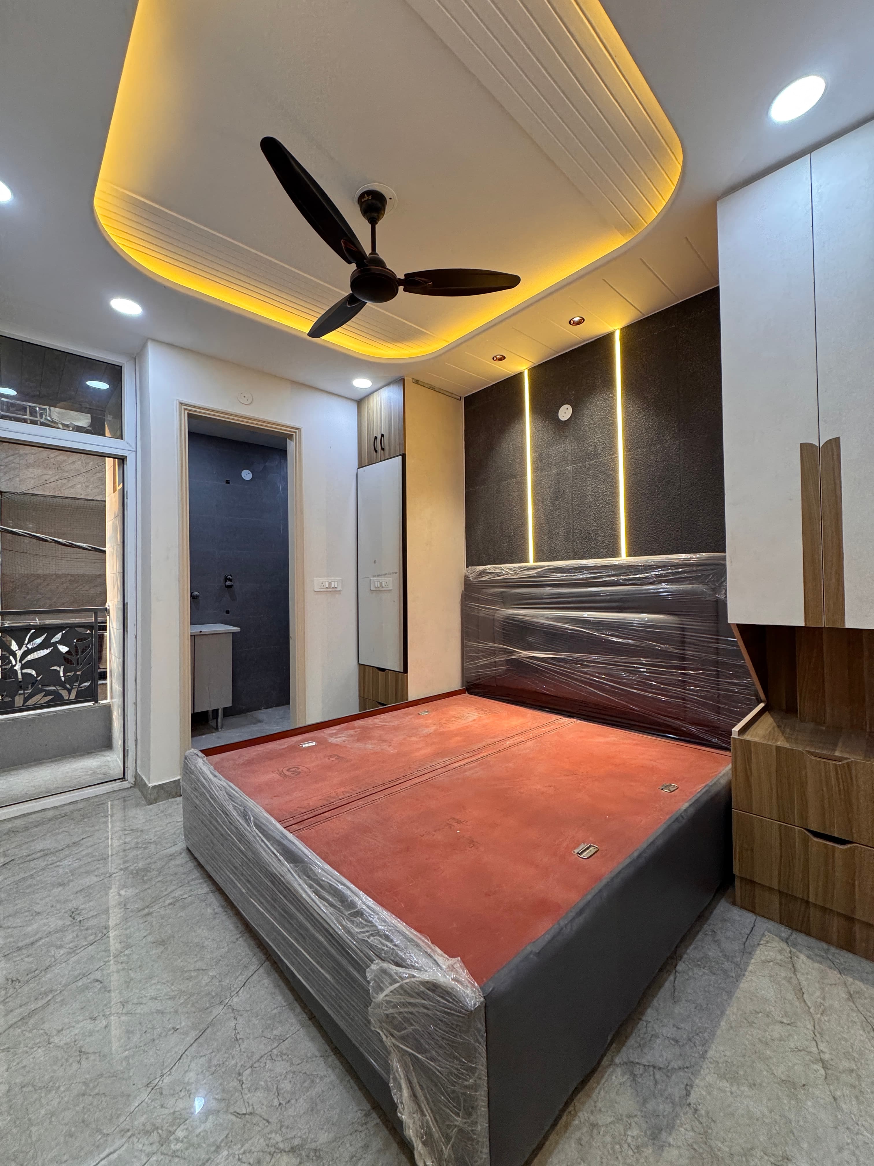 3BHK 85 Gaj Flat for Sale in Dwarka Mor | Ready to Move Luxury Home thumbnail 7