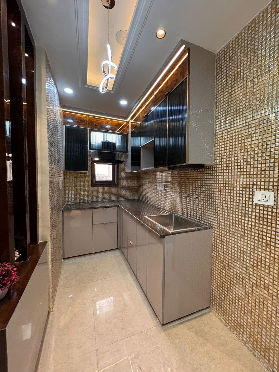2BHK 65 Gaj Flat for Sale in Nangli thumbnail 4