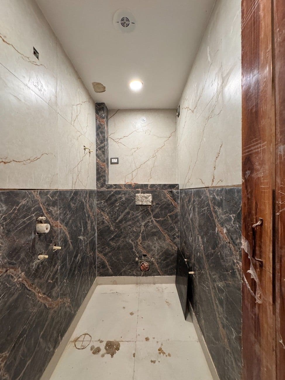 1BHK Flat for Sale in Dwarka Mor – Your Dream Home Awaits! thumbnail 4
