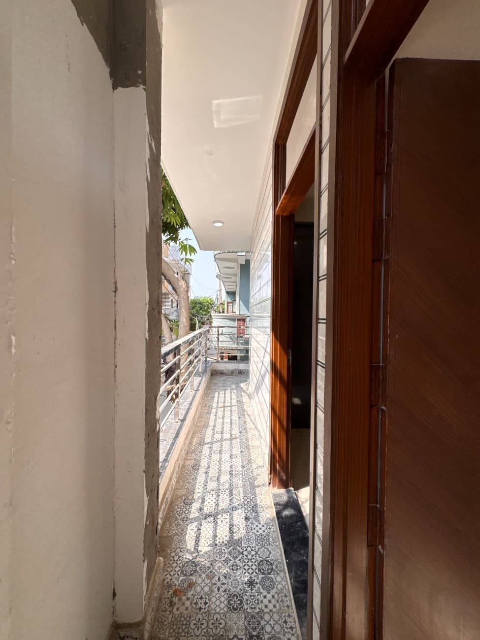 3BHK 100 Gaj Flat for Sale in Nangli | Luxury Ready-to-Move Home thumbnail 5