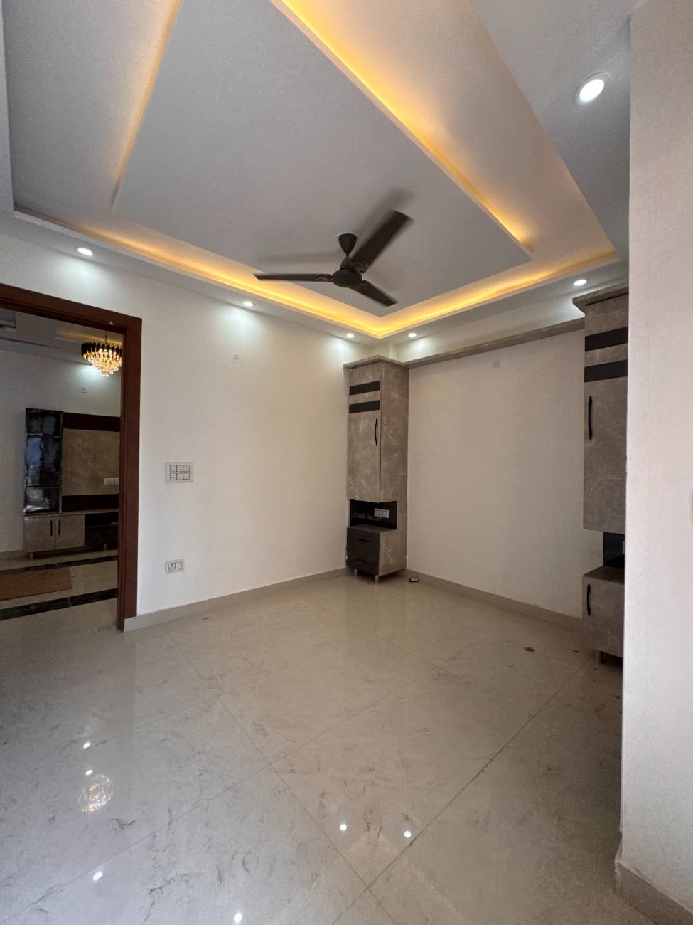 3BHK 100 Gaj Flat for Sale in Nangli | Luxury Ready-to-Move Home thumbnail 7