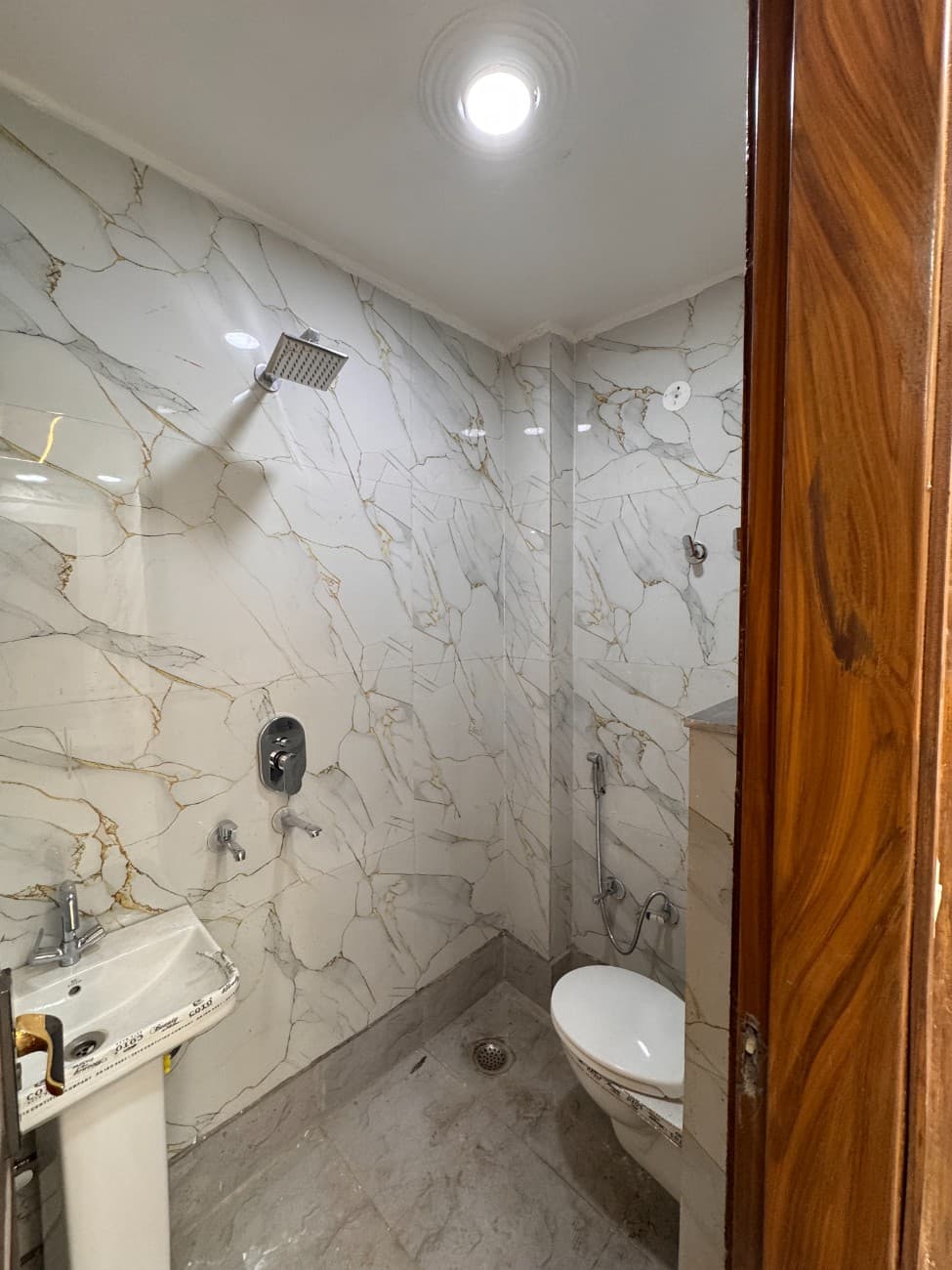 2BHK 65 Gaj Flat for Sale in Dwarka Mor thumbnail 2