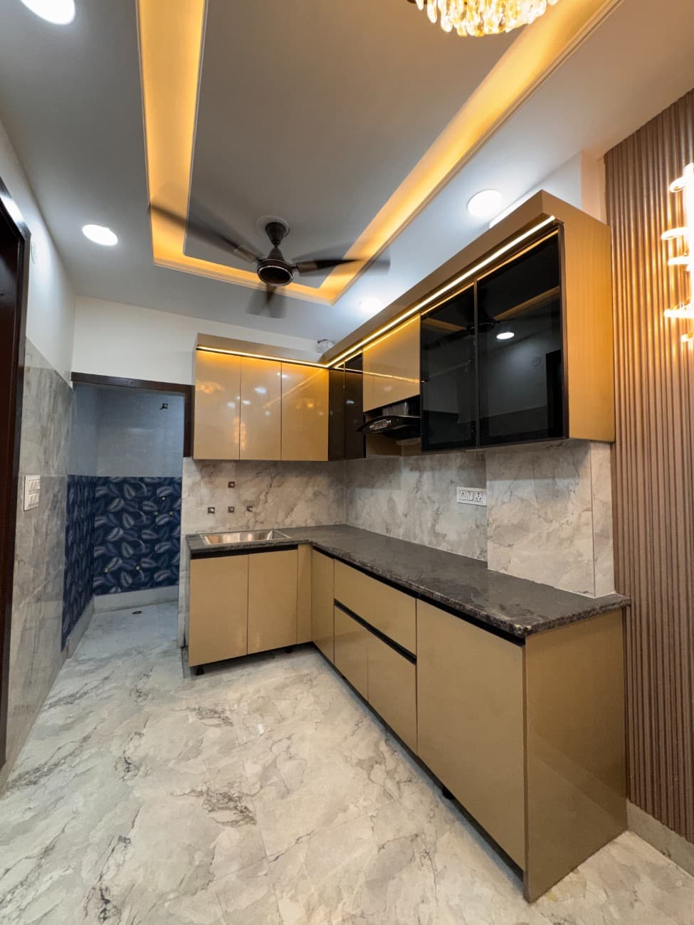 2 BHK 60 Gaj Flat for Sale in Uttam Nagar West thumbnail 3