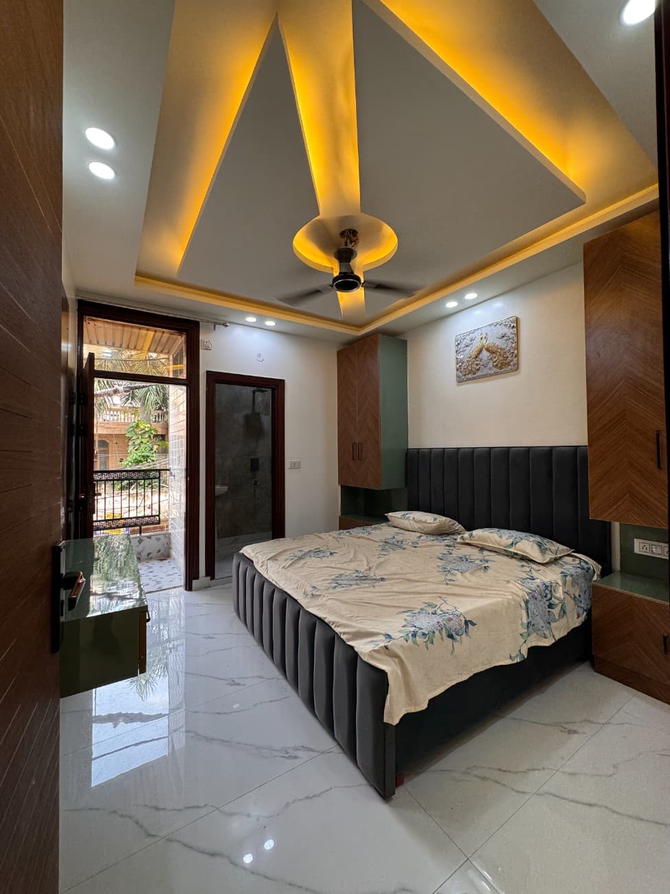 3BHK 90 Gaj Flat for Sale in Dwarka Mor thumbnail 5