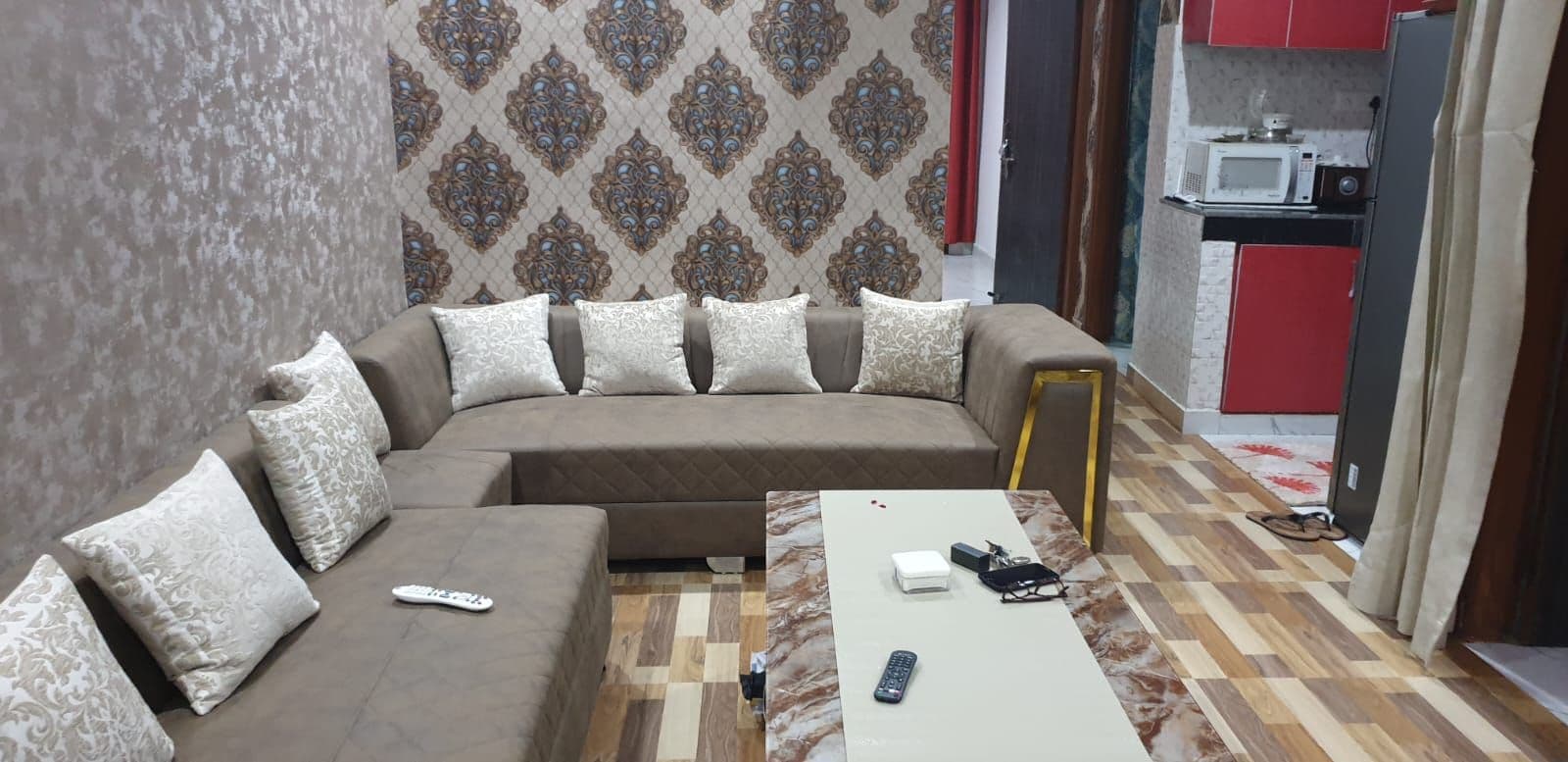 Compact residential 3bhk floor at dwarka mor thumbnail 2